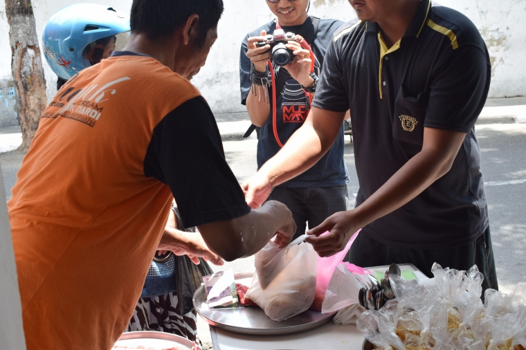 Rujak Es Krim Pak Nardi Pemberi Kesegaran Sejak 1978 Halaman All Kompasiana Com