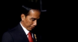 Jokowi pun dinanti-nanti sejarah yang akan menulis namanya dengan tinta apa? - Foto: Inspiratormedia.com