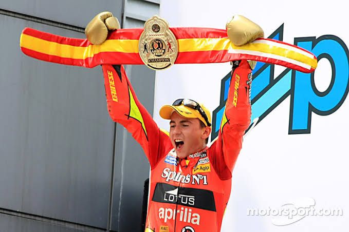 Lorenzo saat menjuarai GP 250cc bersama Aprilia | Foto motorsport.com