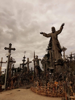 Hill of Crosses, tempat yang sangat unik dan indah | dokumentasi pribadi