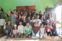 Berbagi santunan yatim & dhuafa bersama kotret di Cisarua, Bogor, Minggu (17/11/2019) | Dok. pribadi