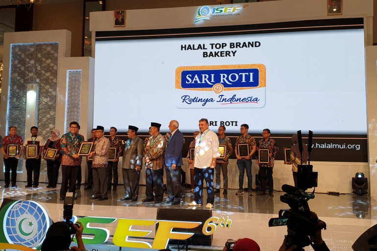 Sari Roti terpilih sebagai Halal Top Brand kategori Bakery. Dok. RCS