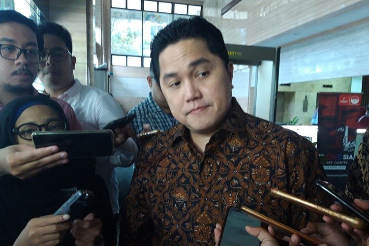 Menteri BUMN Erick Thohir ketika ditemui di kantor Kementerian Koordinator Bidang Perekonomian di Jakarta, Selasa (5/11/19) | KOMPAS.COM/MUTIA FAUZIA