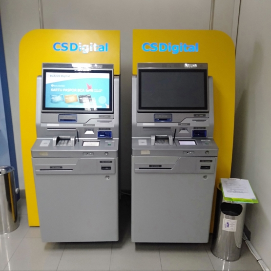 Mesin Cetak Kartu ATM (Dok. Pri)