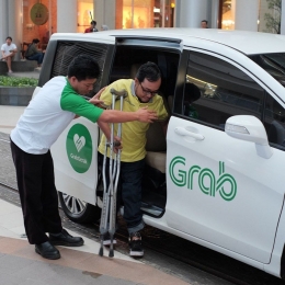 Perjalanan Aman dan Nyaman Bagi Difabel Bersama Grab Satu Aplikasi Untuk Semua. GrabGerak, sebuah solusi yang disediakan untuk mobilitas difabel (Foto: Grab ID)