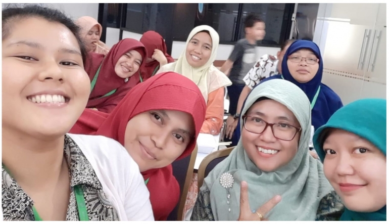Deskripsi : Teman-teman Perawat yang hadir I Sumber Foto : Komite Keperawatan RSKO Jakarta