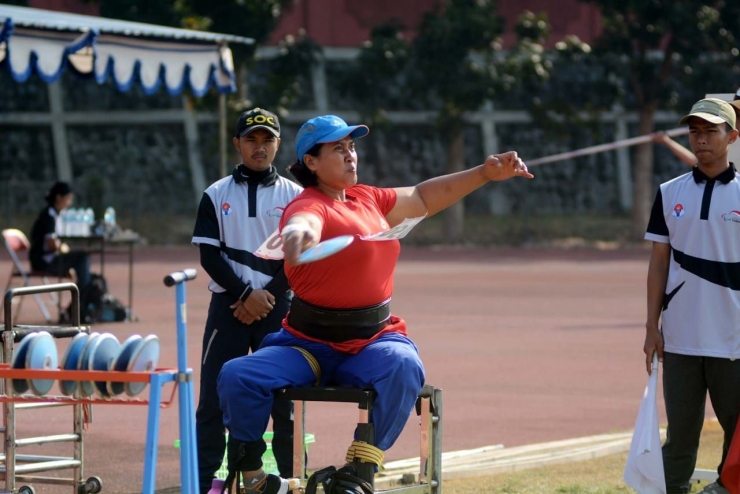 Femini, Juara Dunia cabor atletik paralympic nomor lempar cakram asal Kebumen, Jateng. Dokumen: Marsinus Yosa
