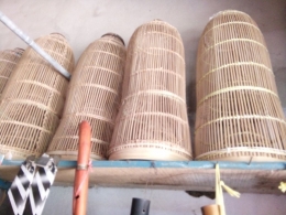 Lukah, alat tangkap tradisional yang biasa dipakai bapak-bapak kampung untuk memburu ikan di rawa-rawa. Dokumentasi pribadi.