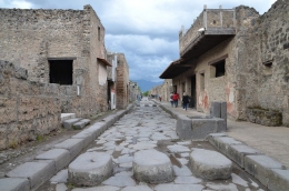 Penyeberangan jalan di Pompeii - dok.Carole Raddato/ancient.eu