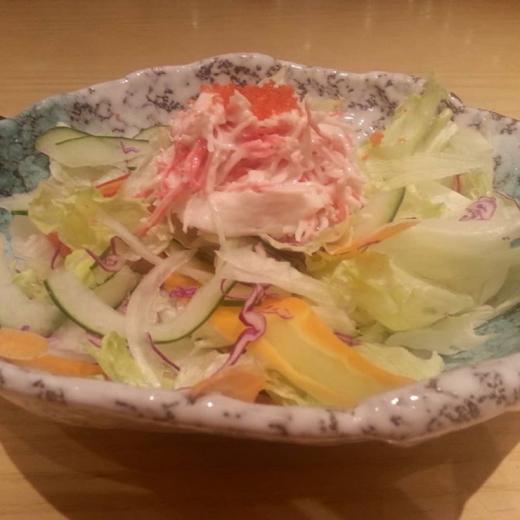 Kanimayo Salad, salad dengan topping kepiting (dokpri)