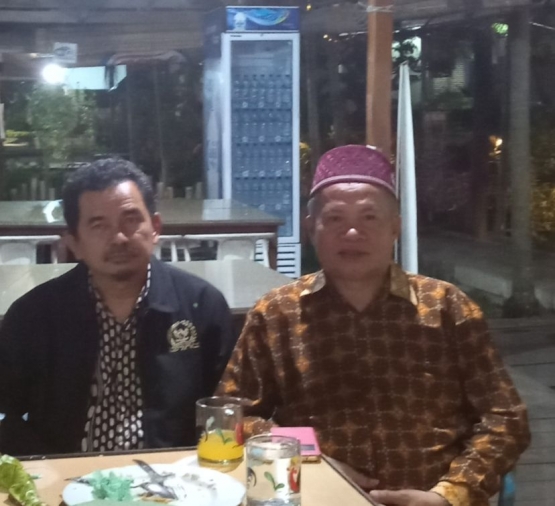 Ketua P-TALI Sumsel Prof Dr Supli Rahim mendamping Dr. Ruslan Wijaya, ketua Wanhat Pusat. Dok.pri