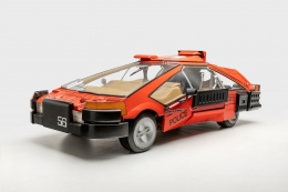 Mobil yang digunakan tokoh Rick Deckard dalam film Runner Blade tahun 1982. Mobil ini adalah hadil modifikasi dari VW Super Beetle keluaran 1972 | automoblog.net