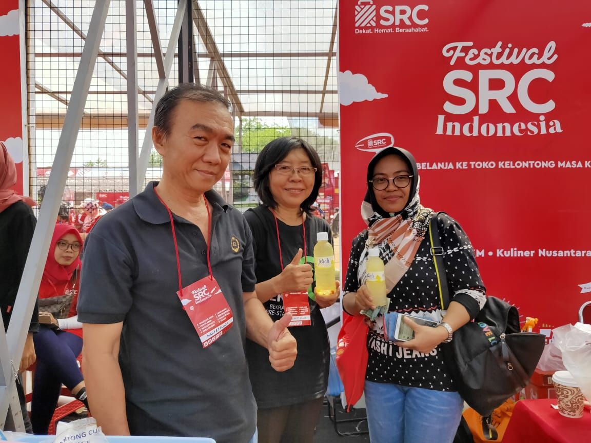 Ibu Jeny salah satu pelaku UKM yang diuntungkan dengan adnya festival SRC