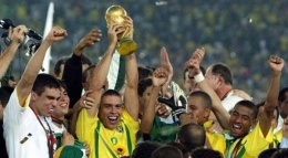 Brasil juara piala dunia 2002-Sumber : Bola Okezone.com
