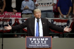 Kampanye Donald Trump dalam Pemilu Presiden AS tahun 2016. Sumber: wbur.com