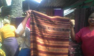  Aktivitas Pasar Senadan Kecamatan Ile Bolengg, Flotim NTT
