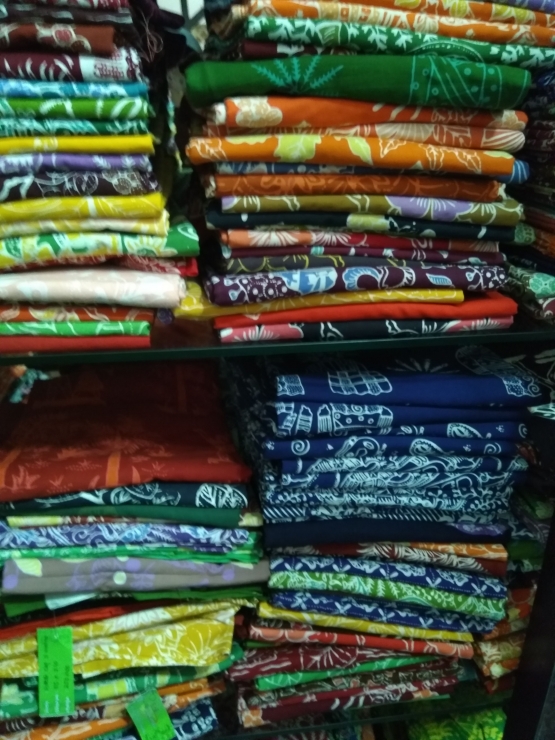 Melestarikan Batik Betawi Terogong bersama Ladiesiana Halaman 2