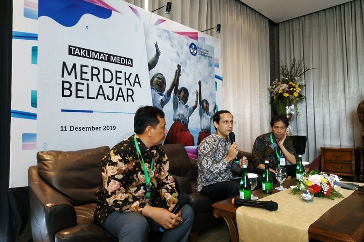 Nadiem Makarim di Rakor bersama Dinas Pendidikan Indonesia (11/12). Sumber gambar: Kompas.com