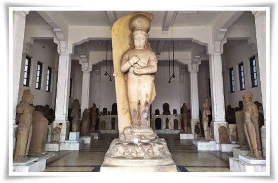 Arca Bhairawa yang tinggi besar di Museum Nasional (Foto: indephedia.com)