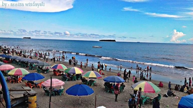 Pantai Gondoraih Pariaman, tempat diselenggarakannya hari Nusantara 2019. sumber : tribunnews
