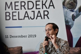 Menteri Pendidikan dan Kebudayaan, Nadiem Makariem dalam peluncuran Empat Pokok Kebijakan Pendidikan Merdeka Belajar di Jakarta, Rabu (11/12/2019). | Sumber: Dokumentasi Kemendikbud