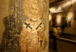 Lukisan St Nicholas dari abad ke-11-Karahalis/Reuters | milwaukeeindependent.com