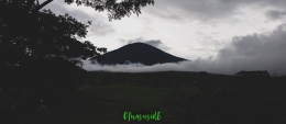 Kalau sabar menunggu akan melihat Gunung Dempo yang dikeliling awan yang keren I Foto: OtnasusidE