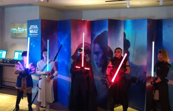 Bonus foto: para Jedi lokal di gala premiere Star Wars episode IX di IMAX XXI | dokpri