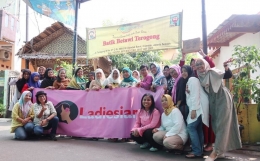Komunitas Ladiesiana Batik Betawi Terogong