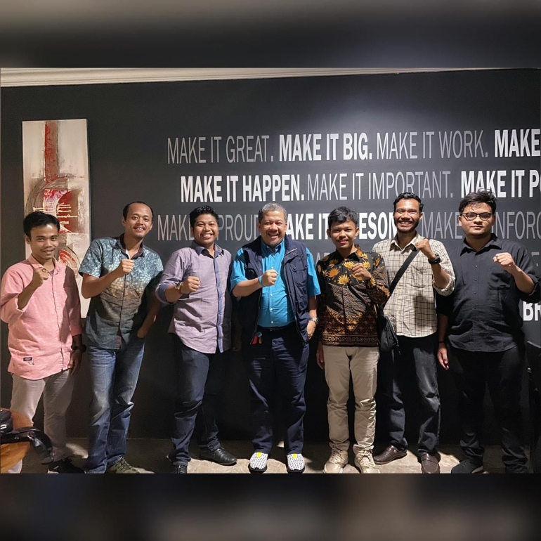 Foto Bersama Rombongan Tjokroaminoto Institute dengan Fahri Hamzah | dokpri