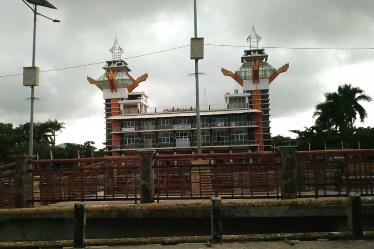 Menara Pandang Banjarmasin (sumber foto: J.Haryadi)