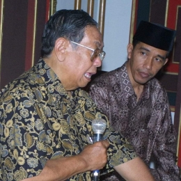 Abdurrahman Wahid dan Jokowi. (@jokowi_btp_lovers/instagram)