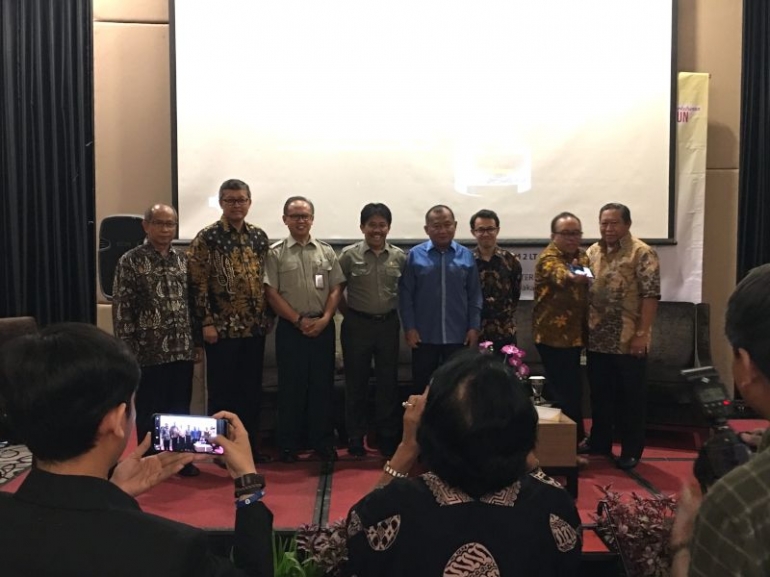 Bun Award 2019 - Jajaran Dirjen Perkebunan & Narasumber - Doc: Pribadi