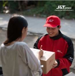 Didukung lebih dari 2000 drop point dan 2000 collection point, J&T Express siap mengirimkan paket ke penjuru Indonesia. (sumber foto: https://www.instagram.com/jntexpressid/)