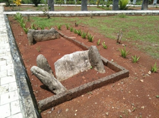 Kubur batu paling selatan di Penampungan Sokoliman 2. Dokpri