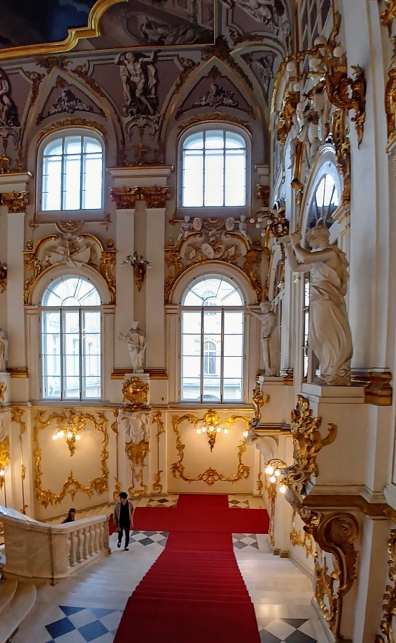 Interior The State Hermitage Museum, St. Petersburg. Sumber: Dokumentasi Pribadi