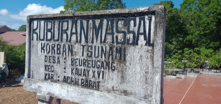 Salah satu dari tiga komplek pemakaman massal di Aceh Barat yang berada di Gampoeng Beuregang (26/12/19).