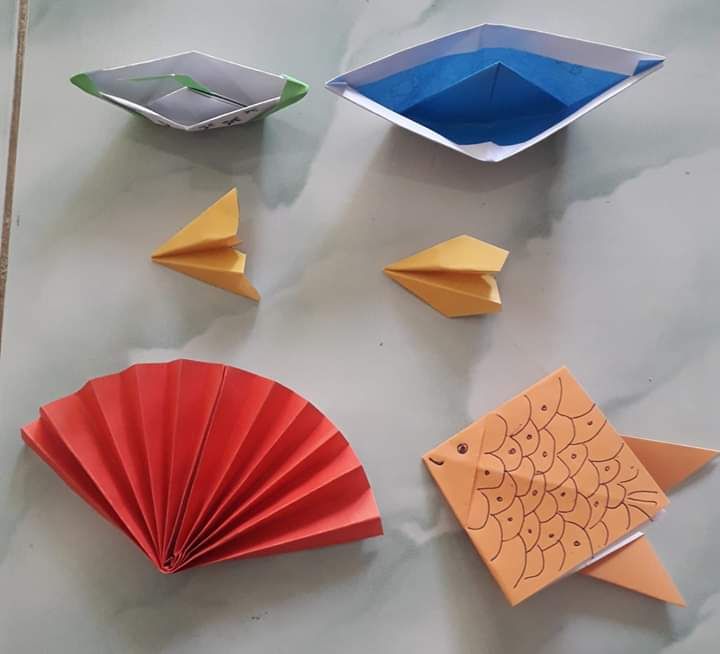 Hasil origami menggunakan kertas lipat. Photo by Ari