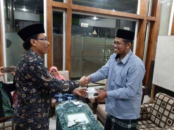 Berbagi di Pondok Pesantren Al Munawwaroh Kedungkandang Malang (22/12/2019)|Dok. Group Bolang 