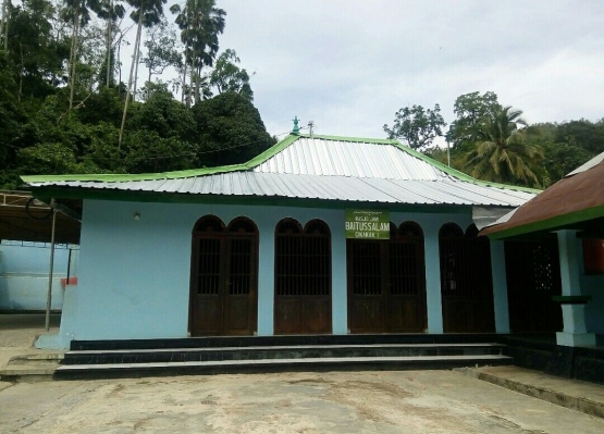 Masjid Saka Tunggal atau yang aslinya bernama Masjid Jami Baitussalam