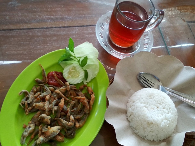 Wader goreng di Warung Kali. Dokpri