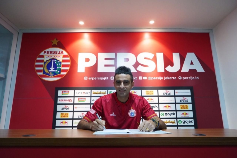 Otavio Dutra resmi diperkenalkan sebagai pemain baru Persija Jakarta untuk musim 2020. Persija sudah merekrut 3 pemain, bahkan sebelum memutuskan siapa pelatih baru mereka. (Foto: persija.id)