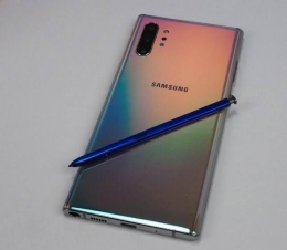 https://www.zdnet.com/product/samsung-galaxy-note-10-plus/ 