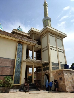 Tempat berwudu kaum wanita Masjid Baitus Sa'adiyah (sumber foto: J.Haryadi)