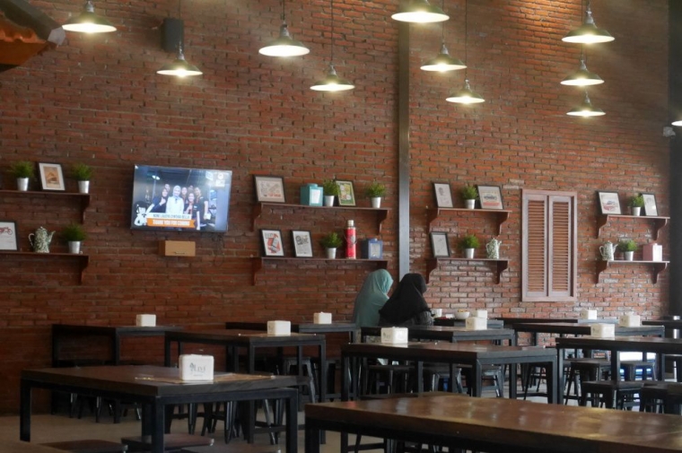 Nikmati Kuliner Romantis di Bakso Boejangan Dharmahusada Nikmati Kuliner Romantis di Bakso Boejangan Dharmahusada