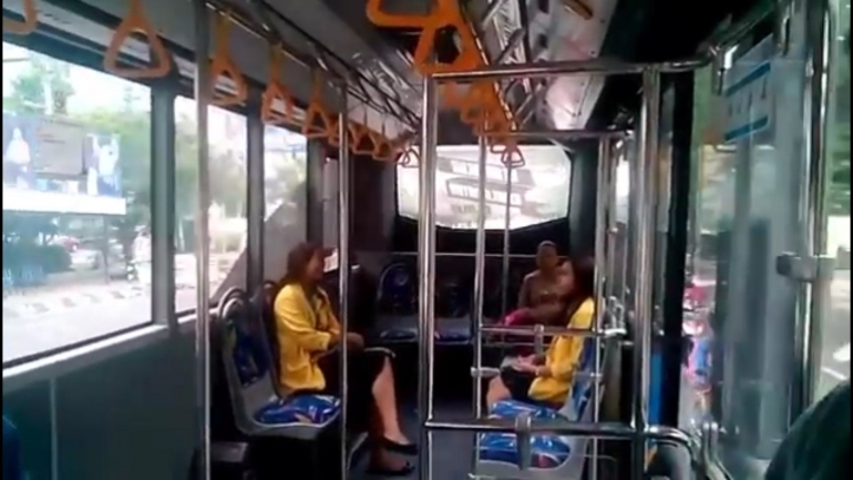 Kondisi di dalam bus