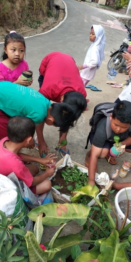  Gambar 5. Kegiatan Sosialisasi Hidroponik. Dokpri