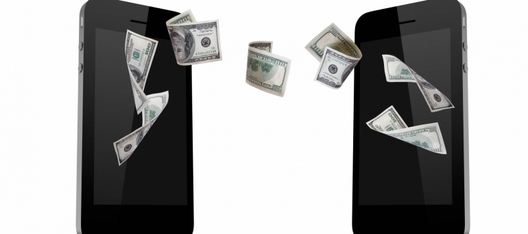 Transfer duit kecil jika dibebankan biaya layanan Rp6500 terasa berat (gambar:moneywise.com)