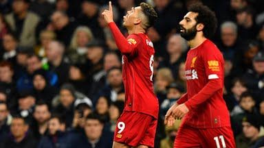 Roberto Firmino jadi protagonis bagi Liverpool dengan gol tunggalnya yang sukses antarkan Liverpool meraih tiga poin di London Utara. | Reuters