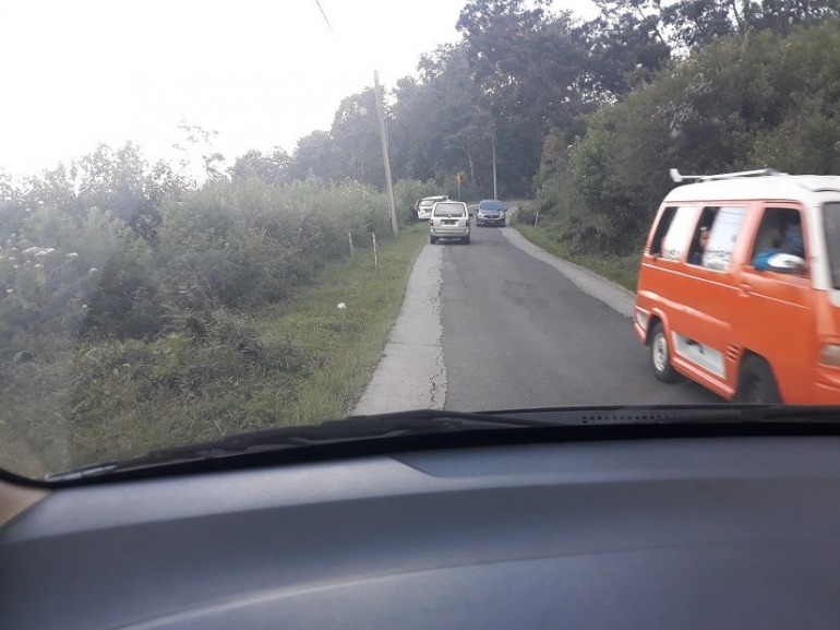 Berpasan dengan Mobil Ontang Anting (dok. pri)